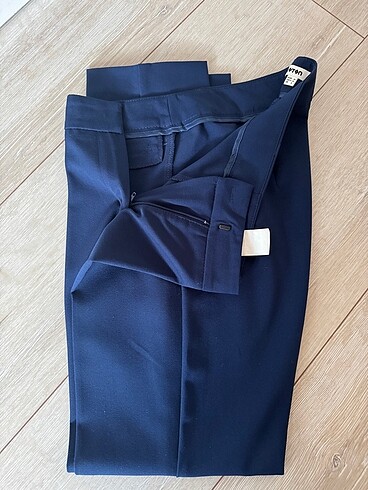 36 Beden lacivert Renk kumaş pantalon