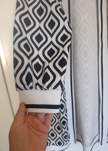 Gri Desenli Uzun Kadın Kimono - Görsel 3