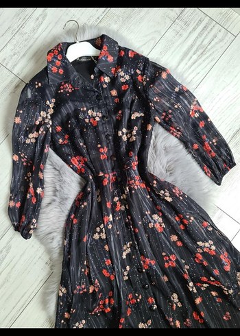 Piliseli Çiçek Desenli Siyah Uzun Elbise - Görsel 2