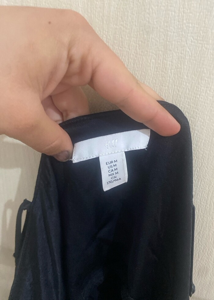 TRANSPARAN DANTEL DETAYLI ASIMETRIK SATEN ELBISE - Görsel 2