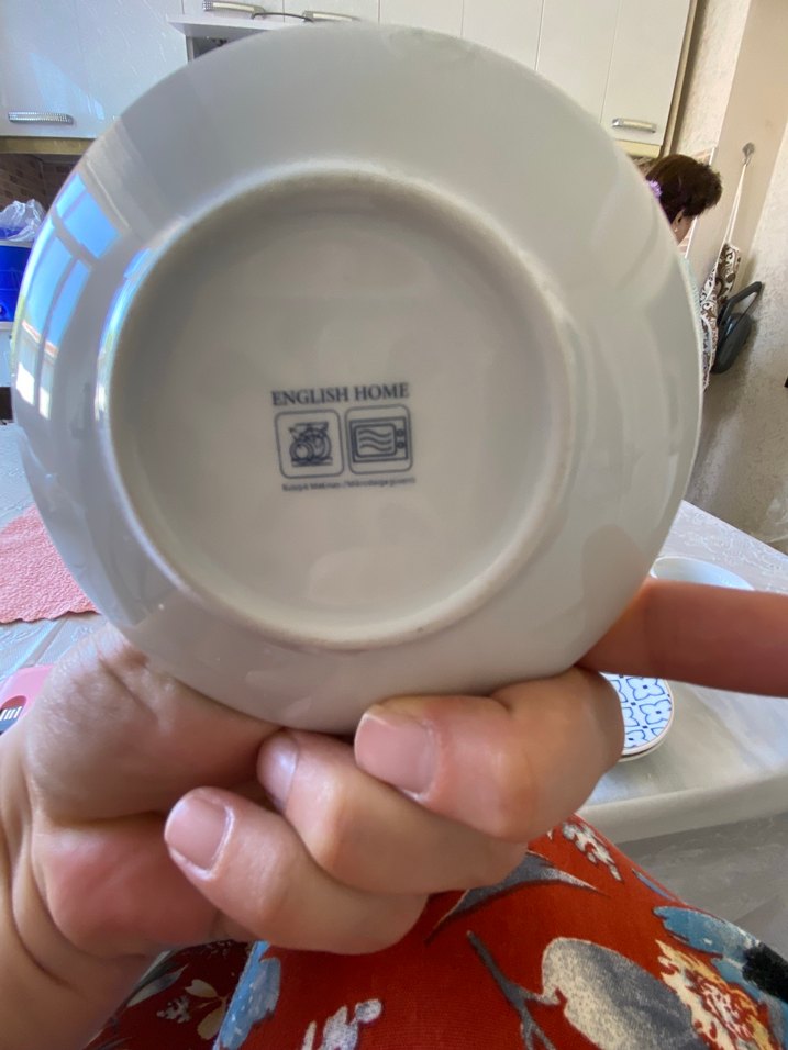 Mavi Desenli Beyaz Fincan ve Tabak Seti - Görsel 3