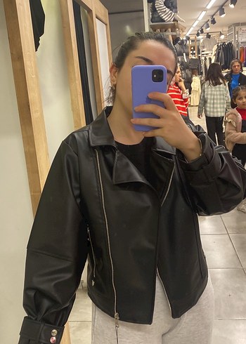 Siyah Deri Kadın Ceket, Günlük ve Sokak Stili - Görsel 2