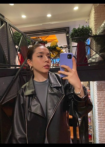 Siyah Deri Kadın Ceket, Günlük ve Sokak Stili - Görsel 3