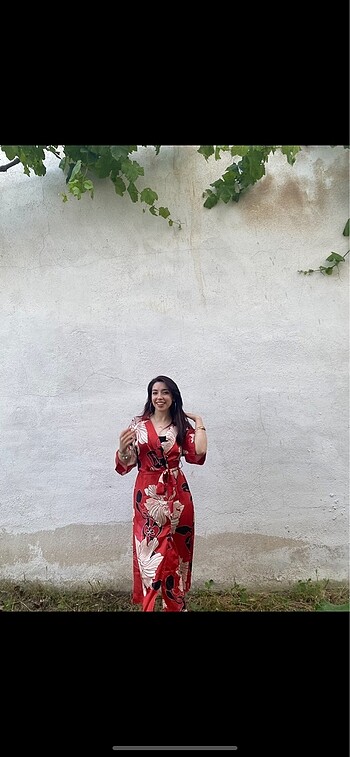 Uzun kimono bağlamalı elbise