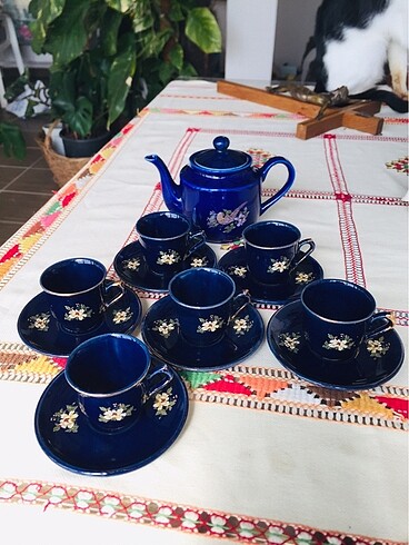 Kobalt vintage fincan ve çaydanlık porselen