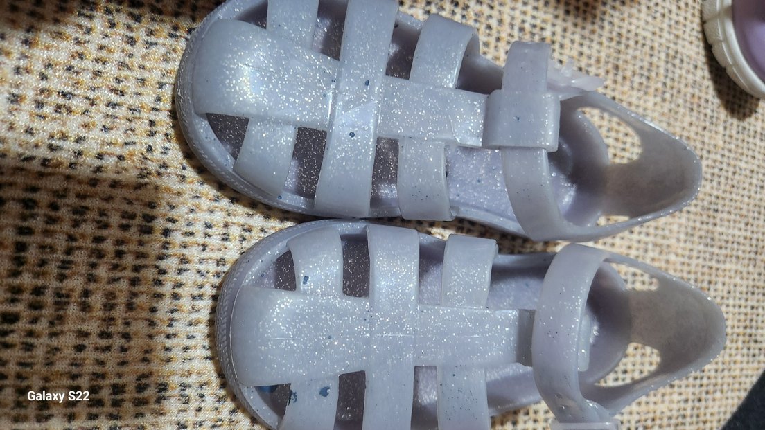 Kız Çocuk Gri Simli Tokalı Sandalet - Görsel 2