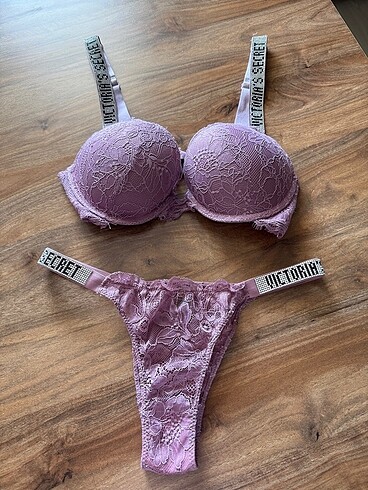 Victoria secret iç çamaşır takımı