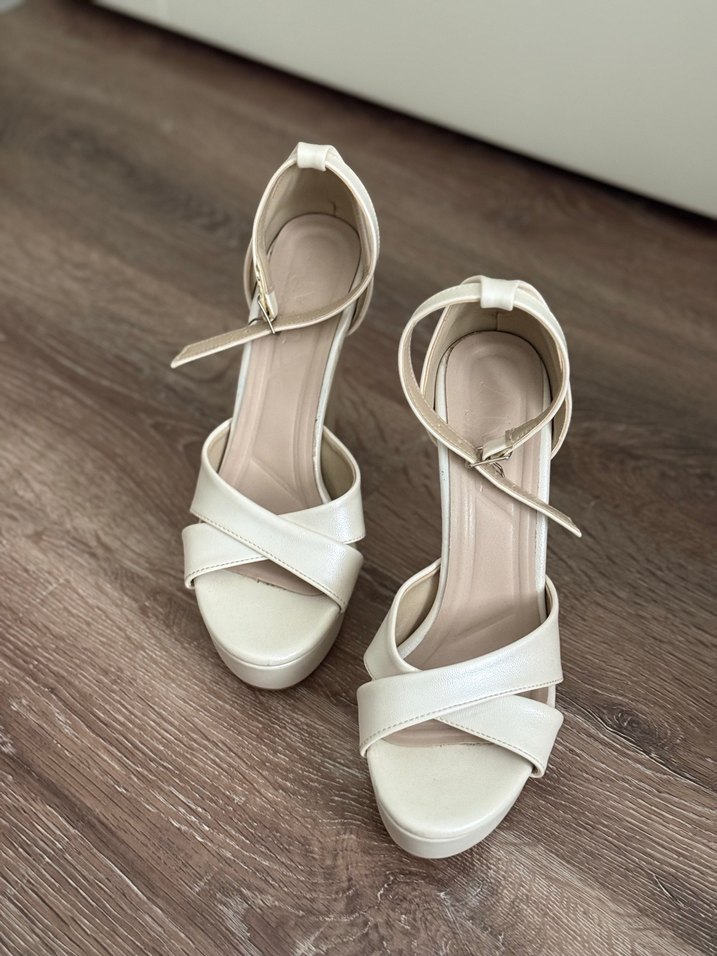 Beyaz Platform Topuklu Kadın Abiye Ayakkabı - Görsel 3