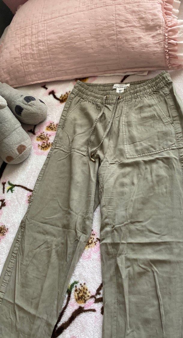 Kadın Bej Pamuk Rahat Kesim Düğmeli Pantolon - Görsel 4