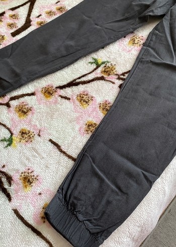 Gri Kadın Pamuklu Salaş Kumaş Pantolon - Görsel 4