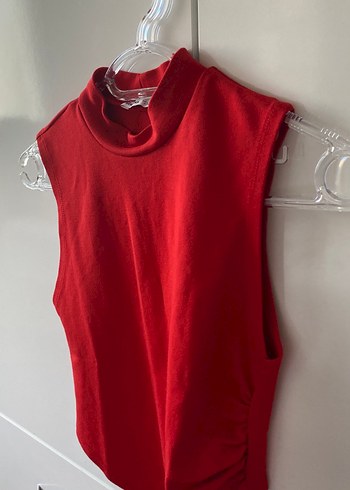 Kolsuz Kırmızı Yüksek Yaka Body - Görsel 2