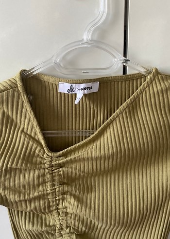 Kısa Kollu Haki Pilili Keten Bluz - Görsel 2