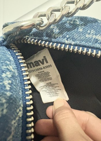 Zincir Detaylı Mavi Denim Kadın Çanta - Görsel 3