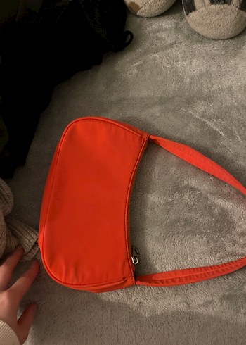 Kırmızı Fermuarlı Minimalist Kadın Çanta - Görsel 3