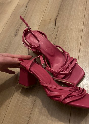 Pembe Deri Kadın Topuklu Sandalet - Görsel 2