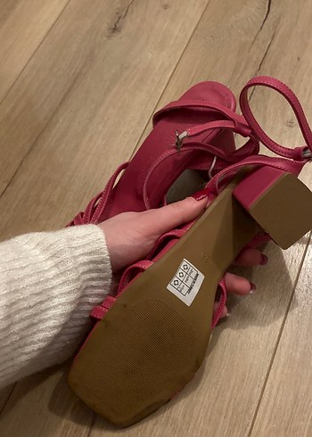 Pembe Deri Kadın Topuklu Sandalet - Görsel 4