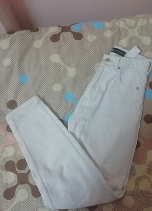 Taşlama krem mom Jean pantolon 