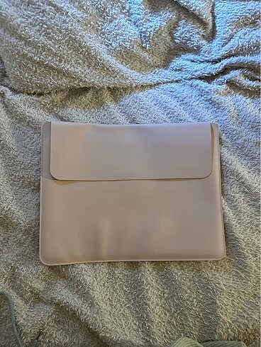 pembe laptop kılıfı