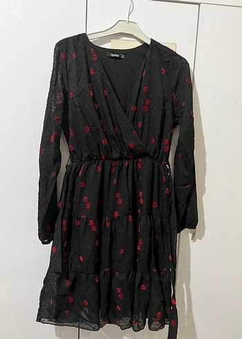 Çiçekli lastikli elbise - Görsel 3