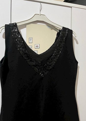 Drapeli Siyah Midi V Yaka Kadın Elbise - Görsel 4