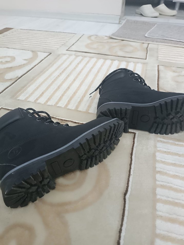 Siyah Bağcıklı Süet Erkek Bot - Görsel 2