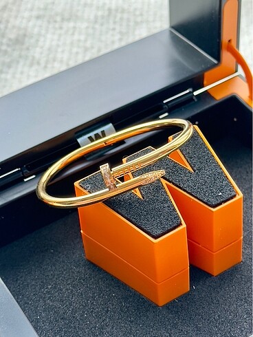 Cartier Cartier çivi bileklik