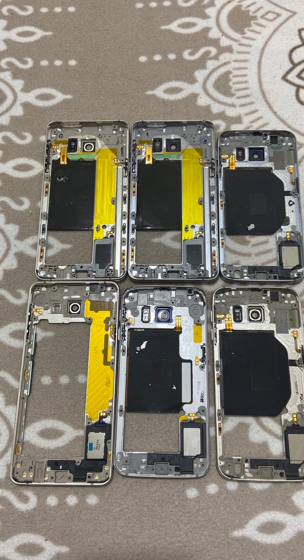 Sıfır ayarında çıkma Samsung telefon kasaları - Görsel 2