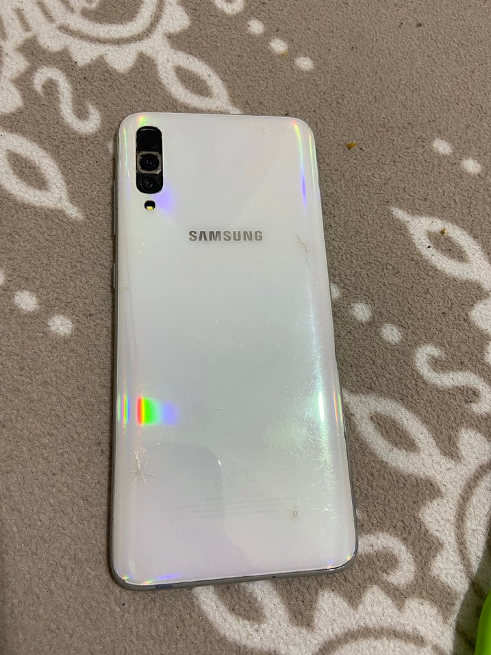 Samsung A70 parça olarak alabilirsiniz - Görsel 2