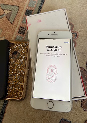 iPhone 8 64 GB orijinal TR - Görsel 2