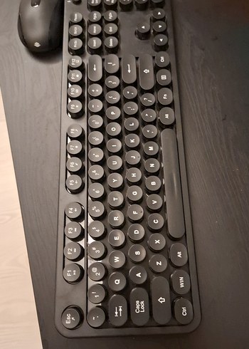 Yuvarlak tuşlu siyah klavye ve mouse seti - Görsel 3