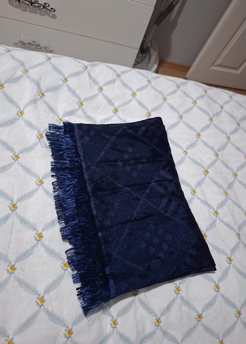 Püsküllü Parlak Mavi Kadın Şalı - Görsel 2