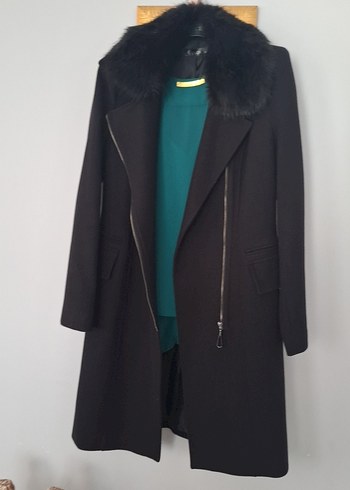 Siyah Kürklü Yaka Uzun Kaban - Görsel 5