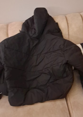 Siyah Kapüşonlu Uzun Kollu Puff Mont - Görsel 6