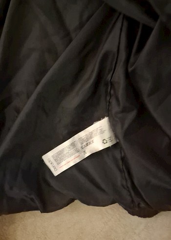 Siyah Kapüşonlu Uzun Kollu Puff Mont - Görsel 3