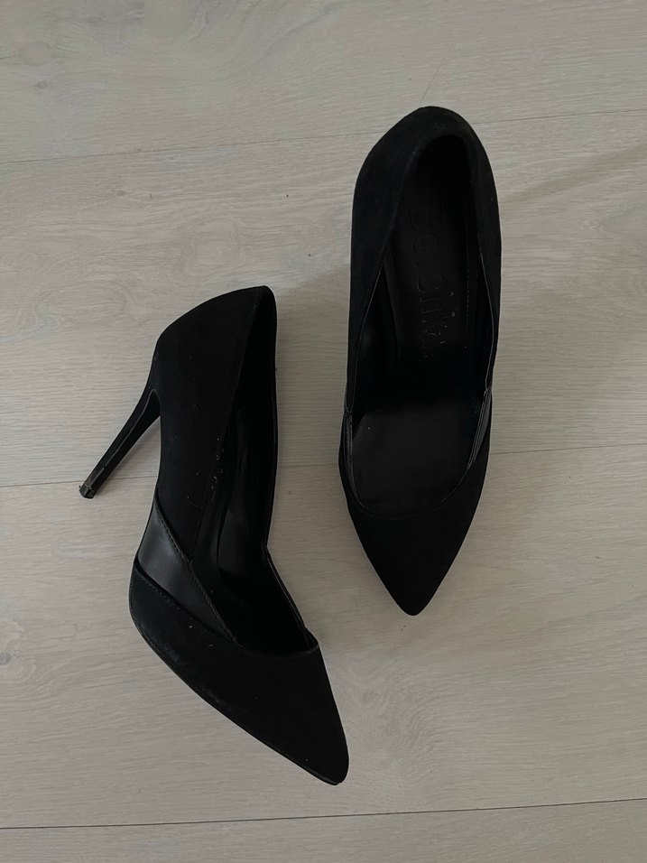 Siyah Süet Stiletto Topuklu Kadın Ayakkabı - Görsel 2