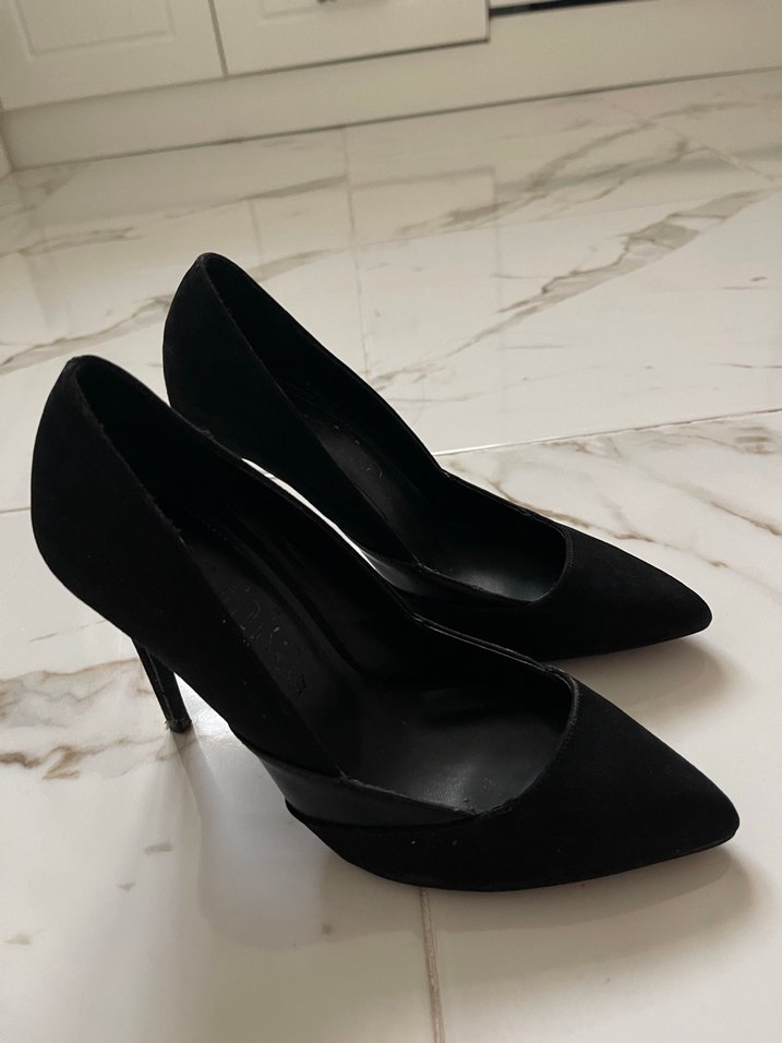 Siyah Süet Stiletto Topuklu Kadın Ayakkabı - Görsel 4