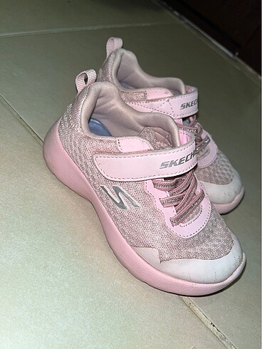 Skechers 25 numara