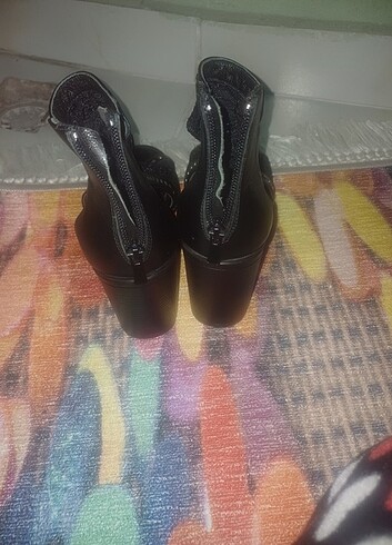 38 Beden siyah Renk Şık yazlık ayakkabı bot