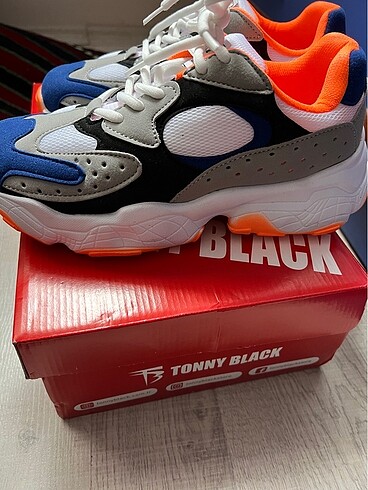 37 Beden Tony black hiç giyilmemiş ayakkabı