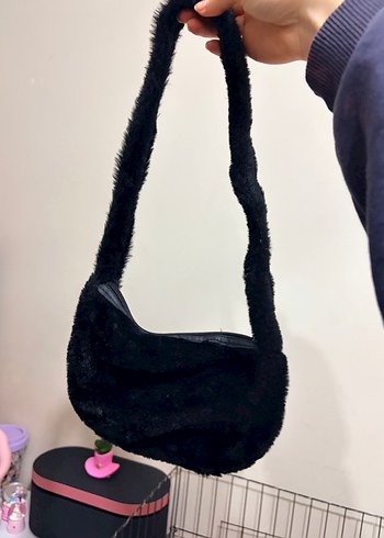 Siyah Tüylü Kadın Omuz Çantası - Görsel 2