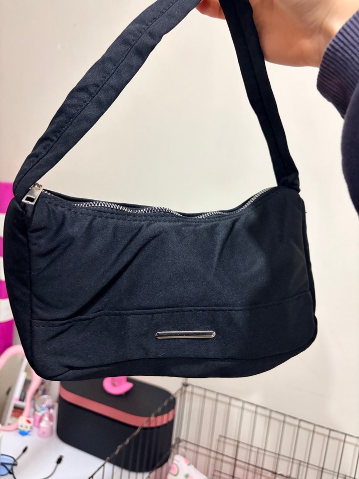 Siyah Fermuarlı Kadın Omuz Çantası - Görsel 3