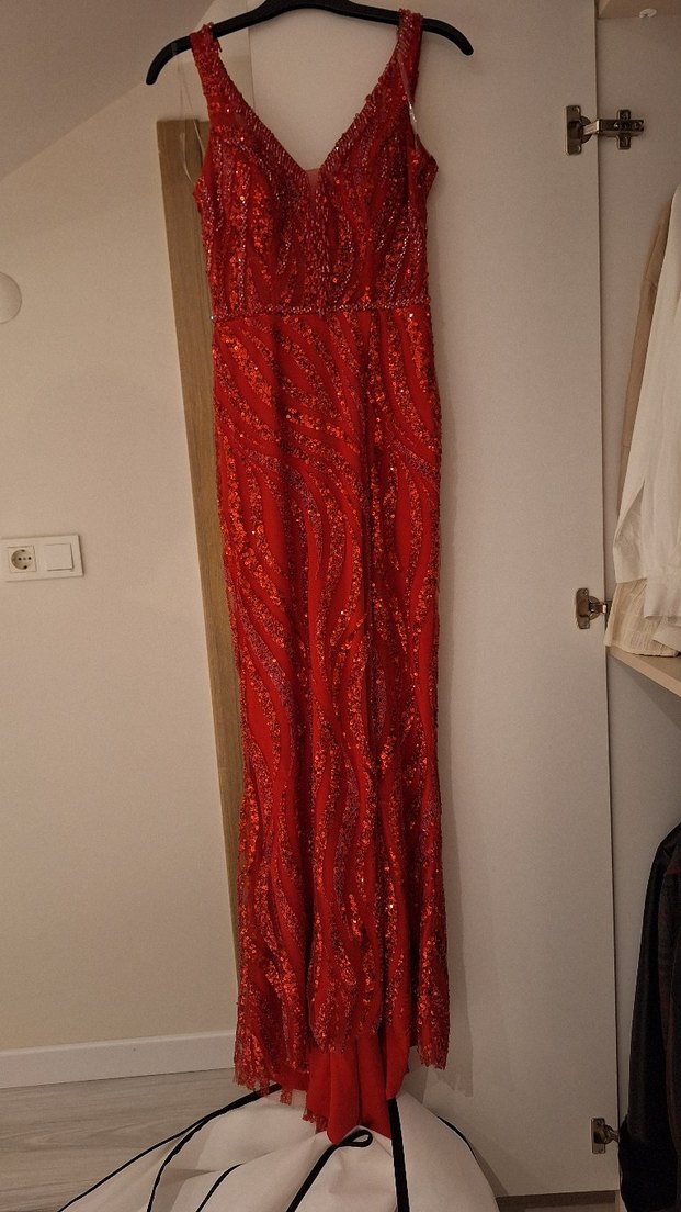 Kırmızı pullu ve taşlı kına elbisesi kırmızı abiye - Görsel 2