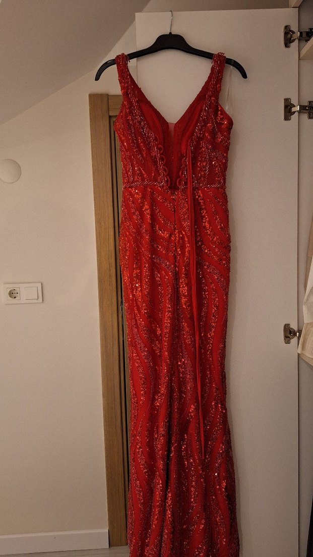 Kırmızı pullu ve taşlı kına elbisesi kırmızı abiye - Görsel 3