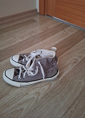 36 Beden gri Renk Gri converse