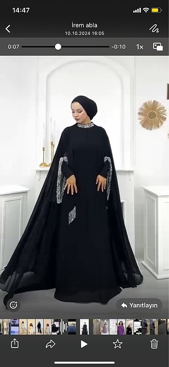 white corner abaya