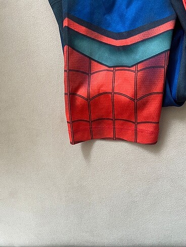 LC Waikiki Spiderman kostüm