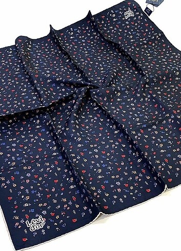#levidor#twill#ipek#eşarp