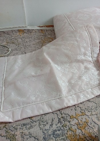 Nakışlı Pembe Yatak Örtüsü - Görsel 4