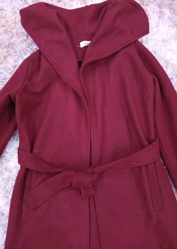 Kapüşonlu Bordo Kaban - Görsel 2