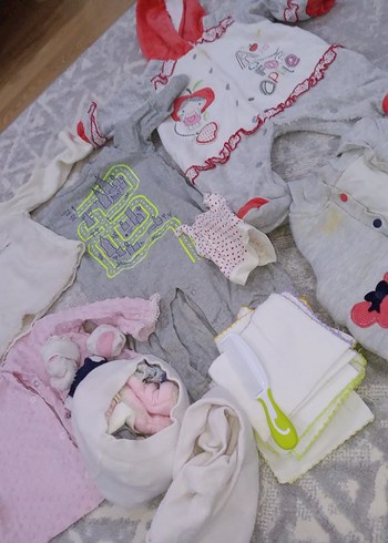 Pembe Uzun Kollu Bebek Body hepsi 2200 tly - Görsel 8